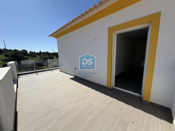 Moradia T3 para Venda em Albufeira e Olhos de Água