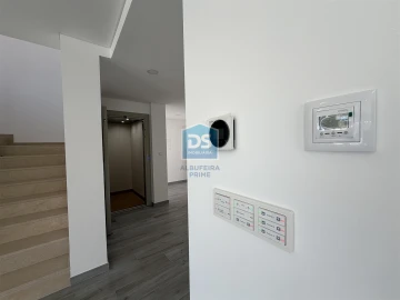 Moradia T3 para Venda em Albufeira e Olhos de Água