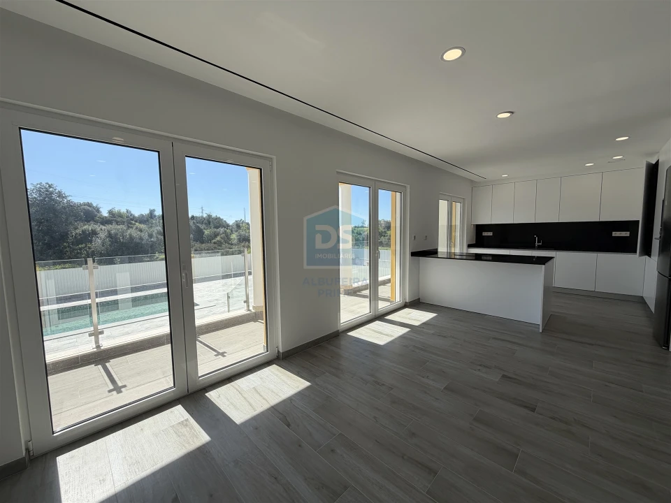 Moradia T3 para Venda em Albufeira e Olhos de Água Foto 16