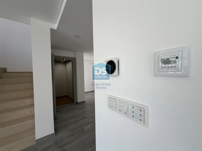 Moradia T3 para Venda em Albufeira e Olhos de Água Foto 85