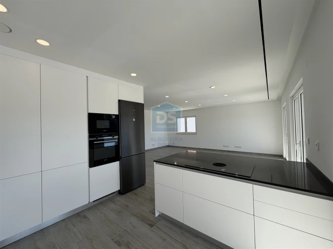 Moradia T3 para Venda em Albufeira e Olhos de Água Foto 24