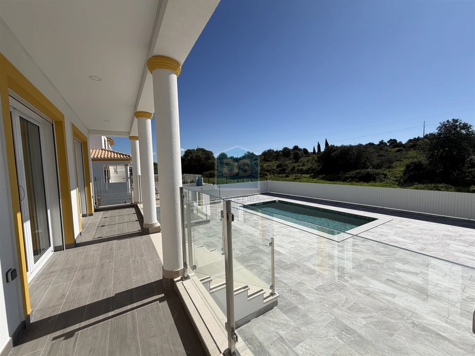 Moradia T3 para Venda em Albufeira e Olhos de Água Foto 5