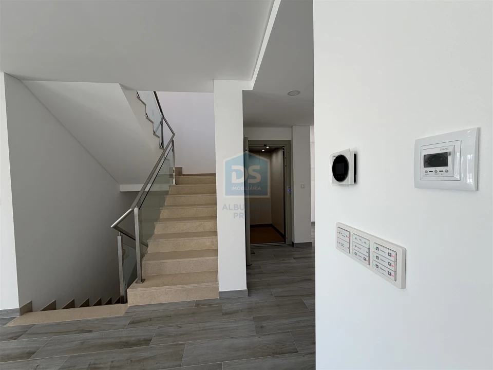 Moradia T3 para Venda em Albufeira e Olhos de Água Foto 20