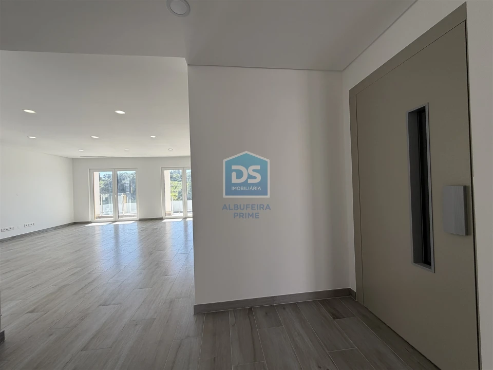 Moradia T3 para Venda em Albufeira e Olhos de Água Foto 53