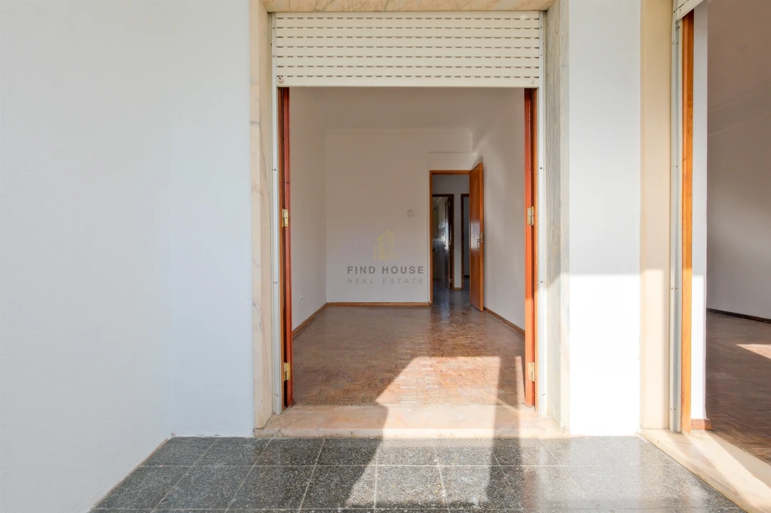 Apartamento T2 para Venda em Oeiras e São Julião da Barra, Paço de Arcos e Caxias Foto 5