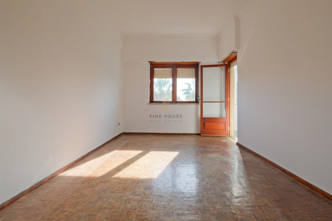 Apartamento T2 para Venda em Oeiras e São Julião da Barra, Paço de Arcos e Caxias Foto 9