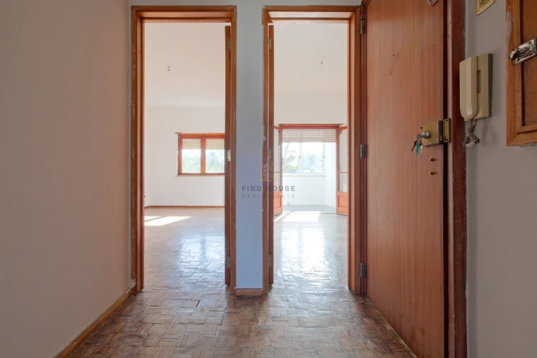 Apartamento T2 para Venda em Oeiras e São Julião da Barra, Paço de Arcos e Caxias Foto 2