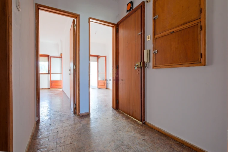 Apartamento T2 para Venda em Oeiras e São Julião da Barra, Paço de Arcos e Caxias Foto 1