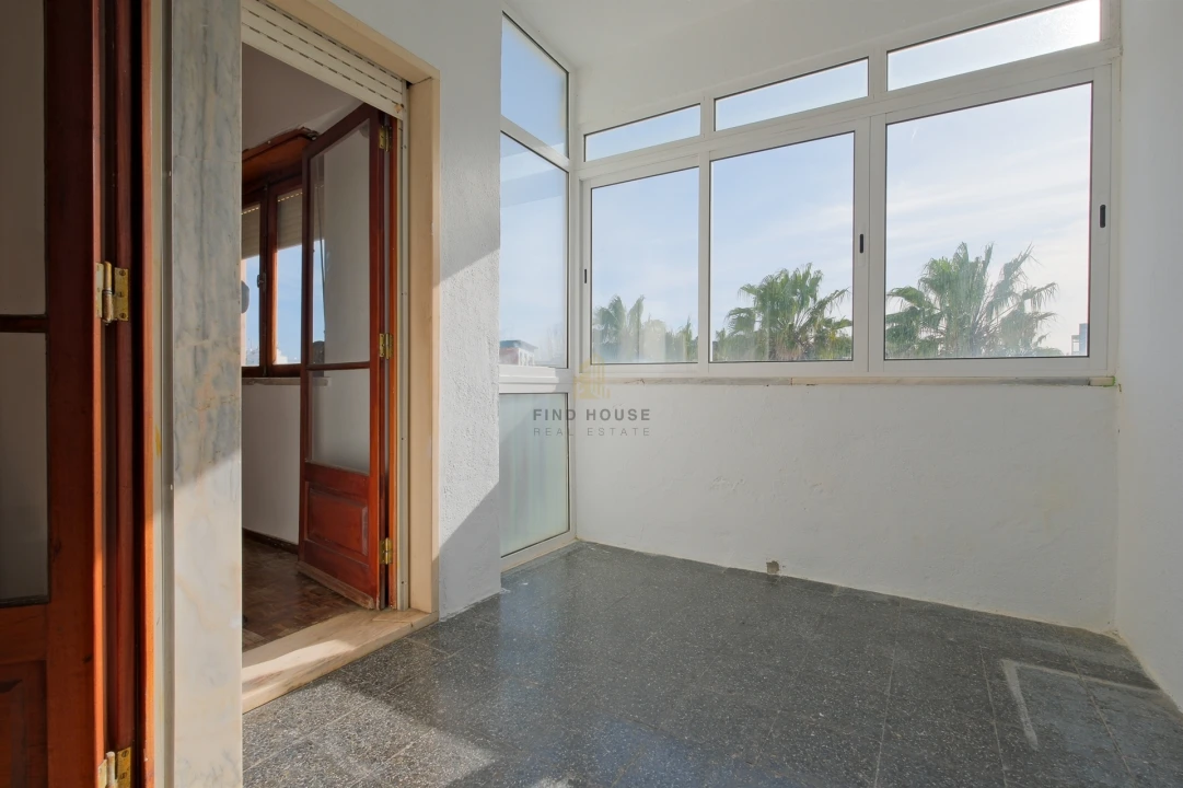 Apartamento T2 para Venda em Oeiras e São Julião da Barra, Paço de Arcos e Caxias Foto 7