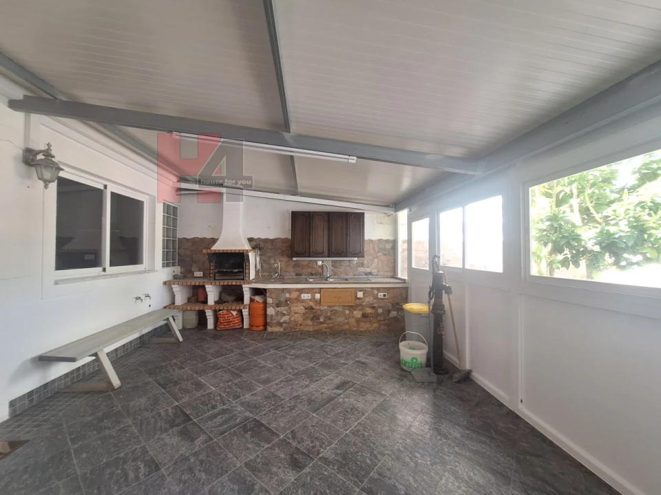 Moradia T4 para Venda em Assunção, Ajuda, Salvador e Santo Ildefonso Foto 36