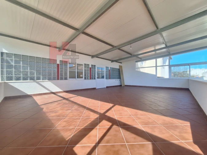 Moradia T4 para Venda em Assunção, Ajuda, Salvador e Santo Ildefonso Foto 37