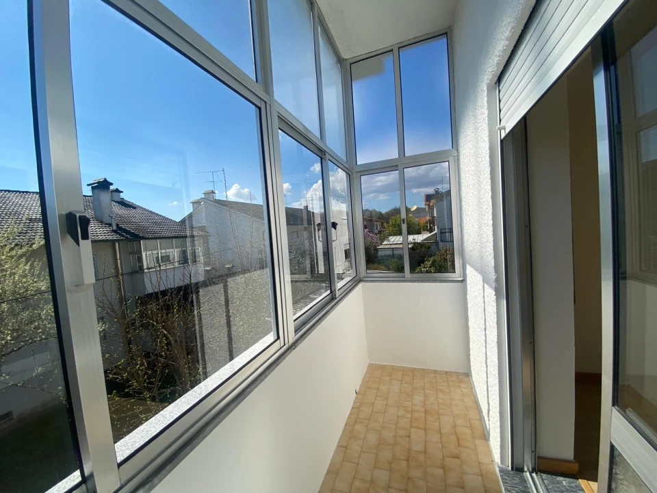 Apartamento T3 para Arrendamento em Viseu Foto 7