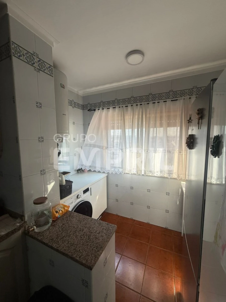 Apartamento T2 para Venda em Cidade da Maia Foto 11