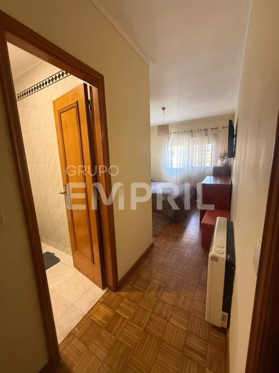 Apartamento T2 para Venda em Cidade da Maia Foto 18