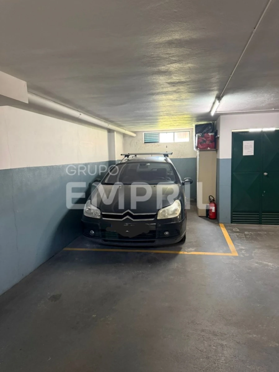 Apartamento T2 para Venda em Cidade da Maia Foto 24