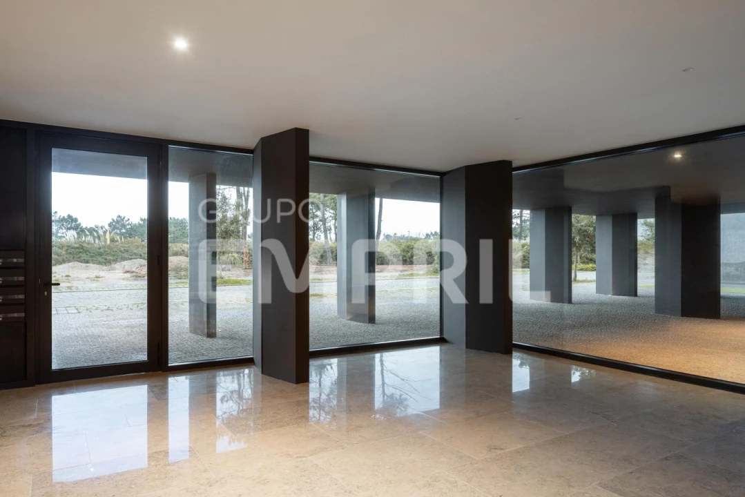 Apartamento T2 para Venda em Canidelo Foto 3