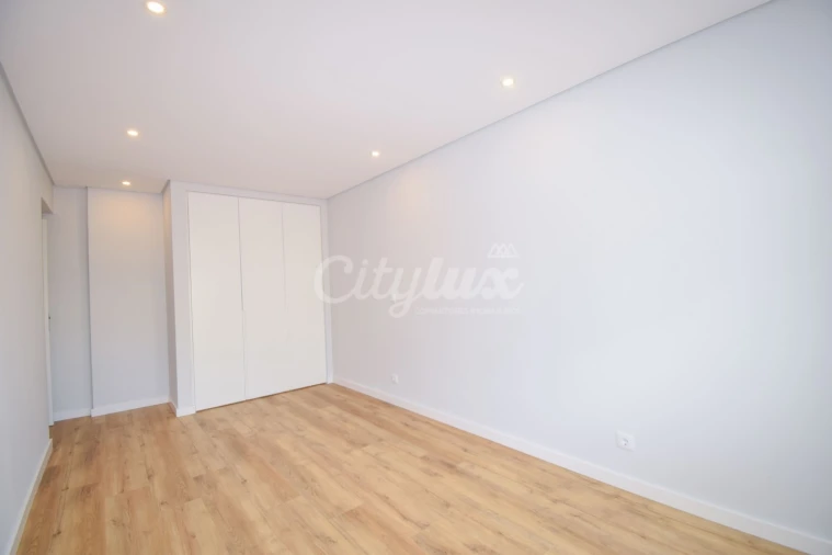 Apartamento T3 para Venda em Cascais e Estoril Foto 25