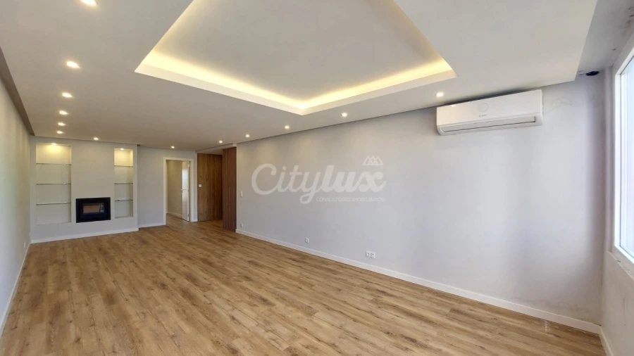 Apartamento T3 para Venda em Cascais e Estoril Foto 2