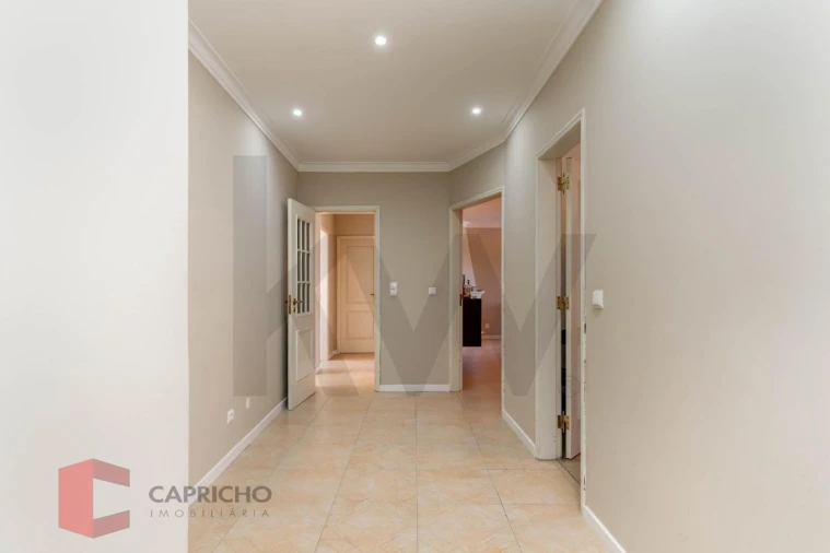 Apartamento T2 para Arrendamento em Barreiro e Lavradio Foto 21