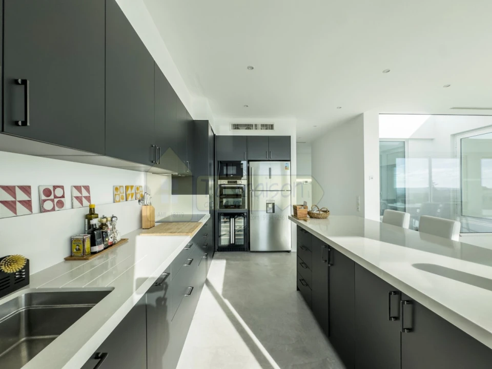 Moradia T3 para Venda em Santa Barbara de Nexe Foto 17