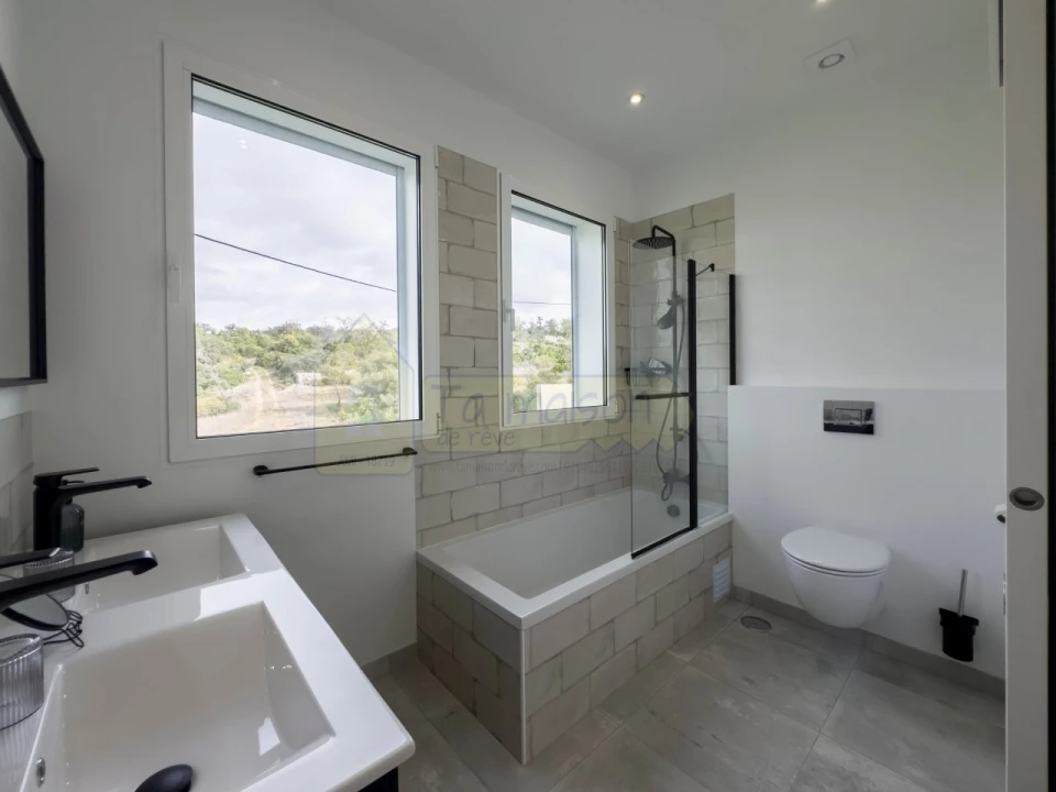 Moradia T3 para Venda em Santa Barbara de Nexe Foto 29