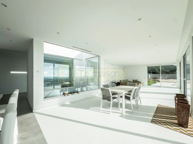 Moradia T3 para Venda em Santa Barbara de Nexe Foto 18