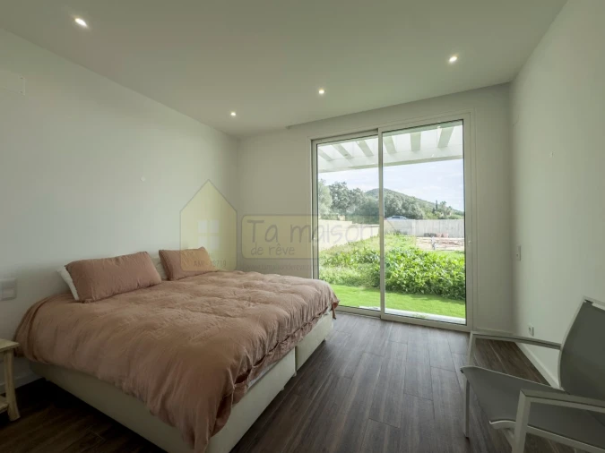 Moradia T3 para Venda em Santa Barbara de Nexe Foto 25