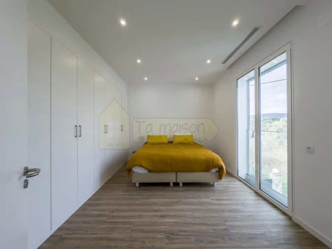 Moradia T3 para Venda em Santa Barbara de Nexe Foto 28