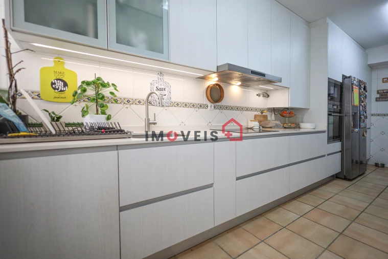 Apartamento T6 para Venda em Leiria, Pousos, Barreira e Cortes Foto 3