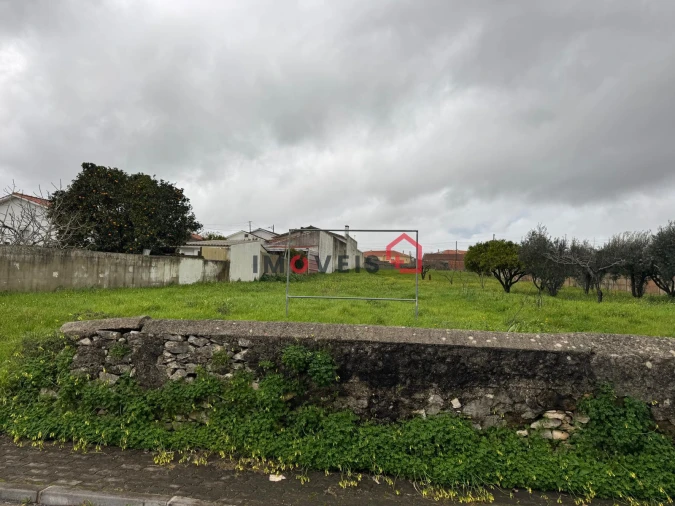 Terreno para Venda em Maceira Foto 1