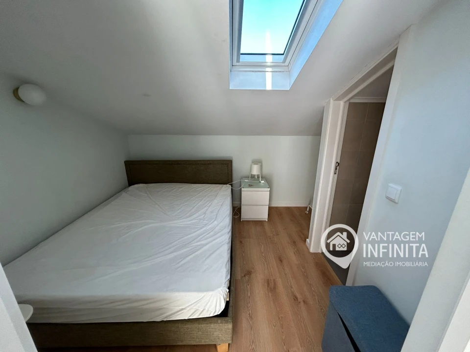 Moradia T5 para Venda em Costa da Caparica Foto 13