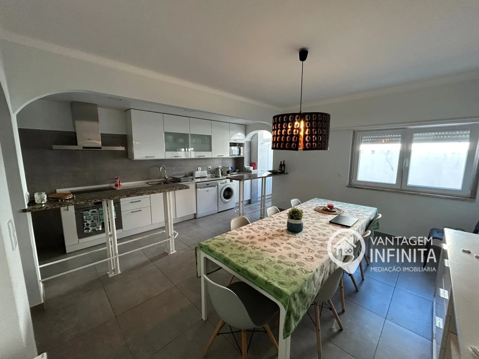 Moradia T5 para Venda em Costa da Caparica Foto 2