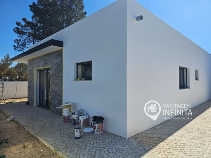 Moradia T3 para Venda em Quinta do Anjo Foto 1