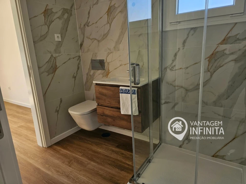 Moradia T3 para Venda em Quinta do Anjo Foto 15