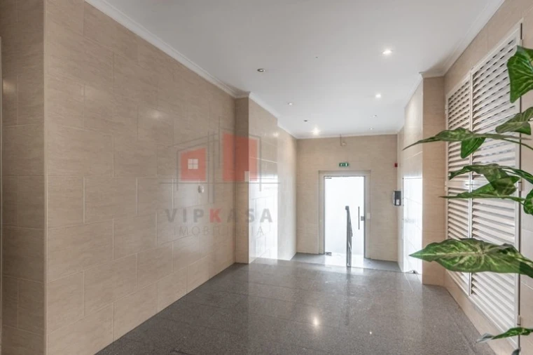 Apartamento T3 para Venda em Malveira e São Miguel de Alcainça Foto 2