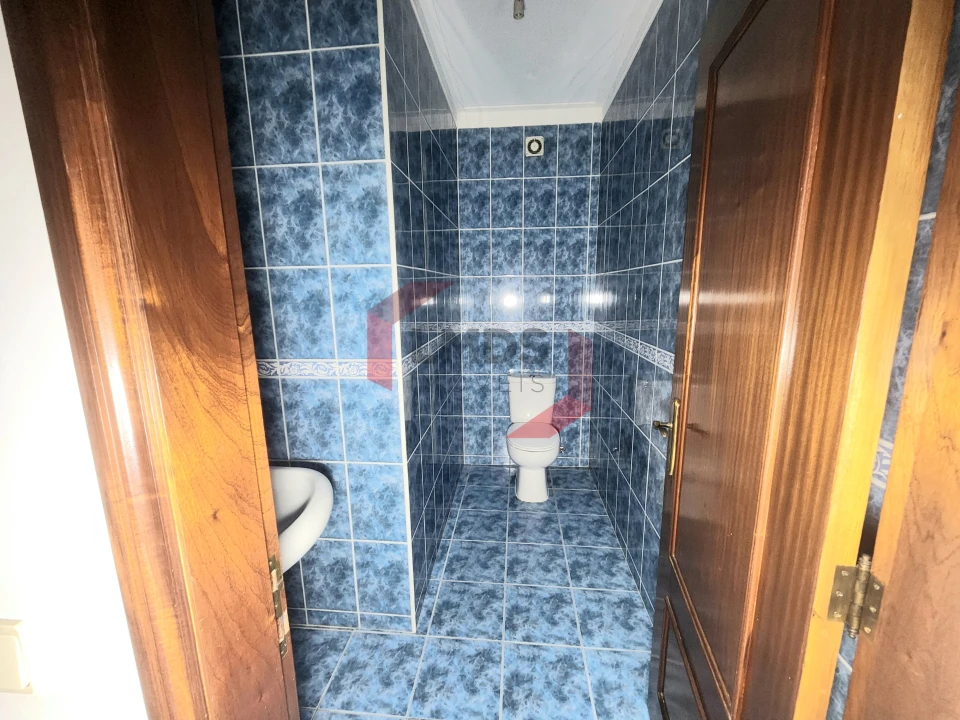 Apartamento T2 para Venda em Grijó e Sermonde Foto 10