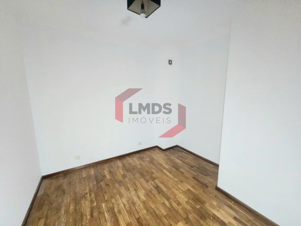 Apartamento T2 para Venda em Grijó e Sermonde Foto 14