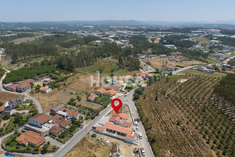 Moradia T3 para Venda em Marrazes e Barosa Foto 4