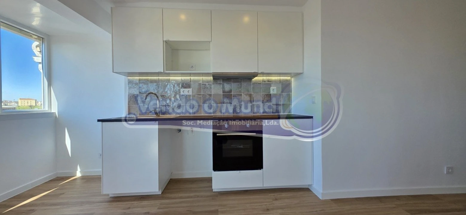 Apartamento T2 para Venda em Alhandra, São João dos Montes e Calhandriz Foto 2