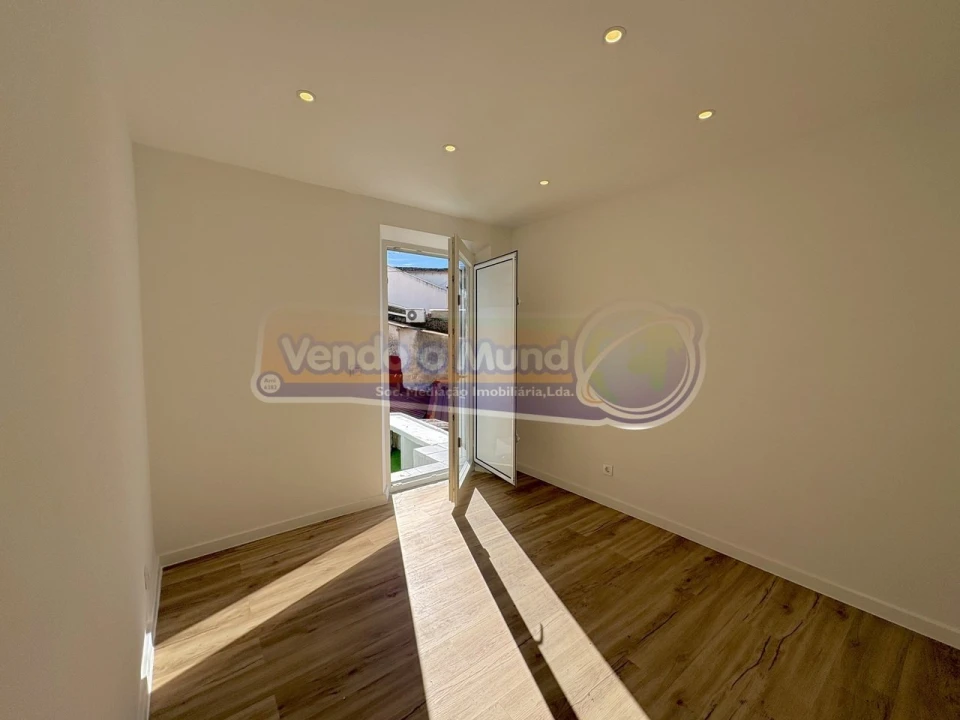 Apartamento T2 para Venda em Alhandra, São João dos Montes e Calhandriz Foto 8