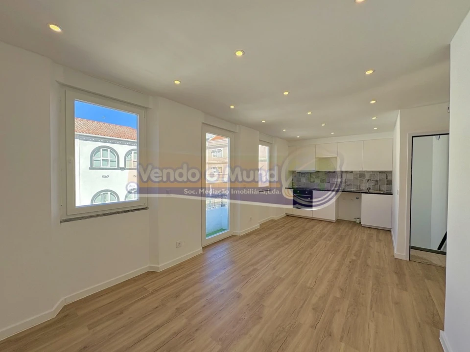 Apartamento T2 para Venda em Alhandra, São João dos Montes e Calhandriz Foto 1