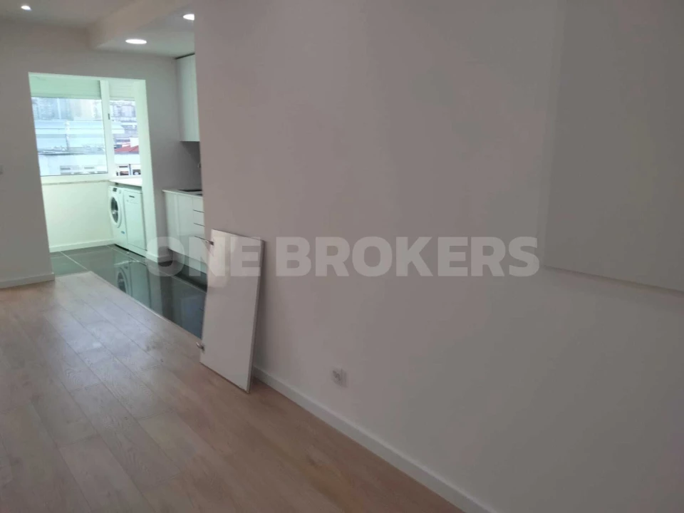 Apartamento T1 para Venda em Águas Livres Foto 6