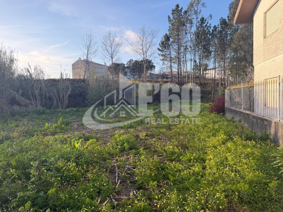 Terreno para Venda em Santa Maria da Feira, Travanca, Sanfins e Espargo Foto 2