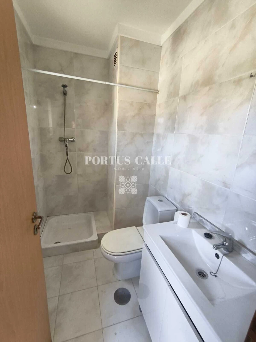 Apartamento T3 para Venda em Gandra Foto 18