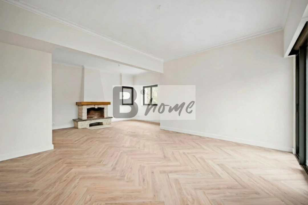 Moradia T4 para Venda em Corroios Foto 4