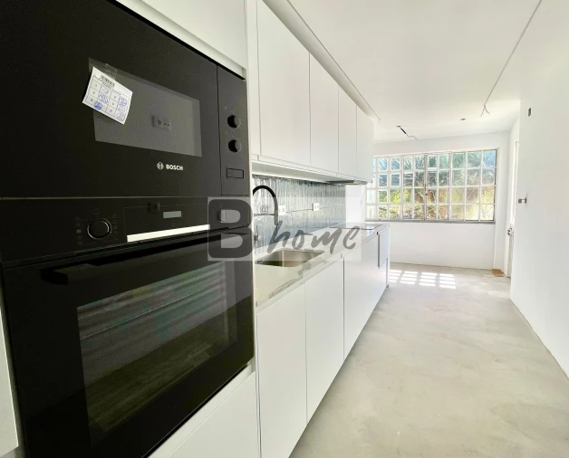 Moradia T4 para Venda em Corroios Foto 3