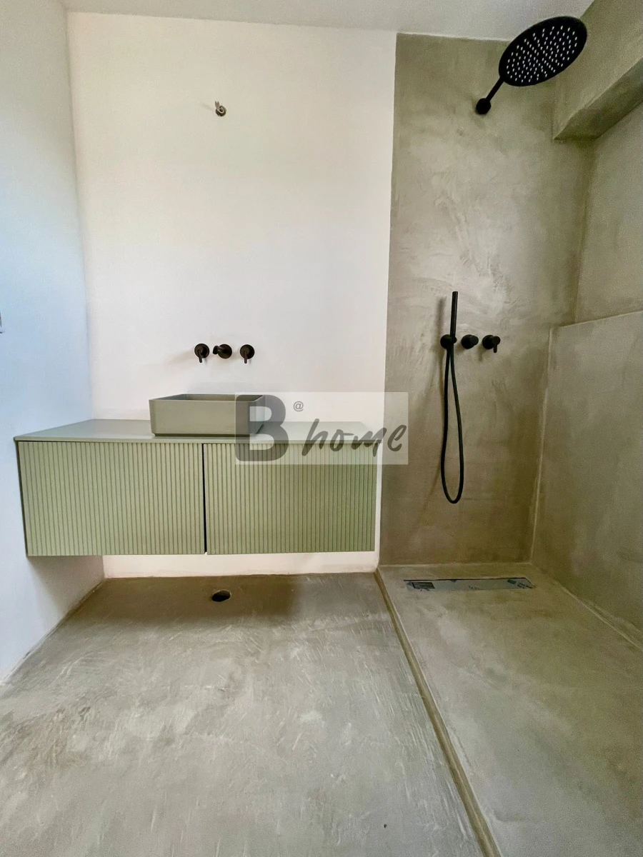 Moradia T4 para Venda em Corroios Foto 9