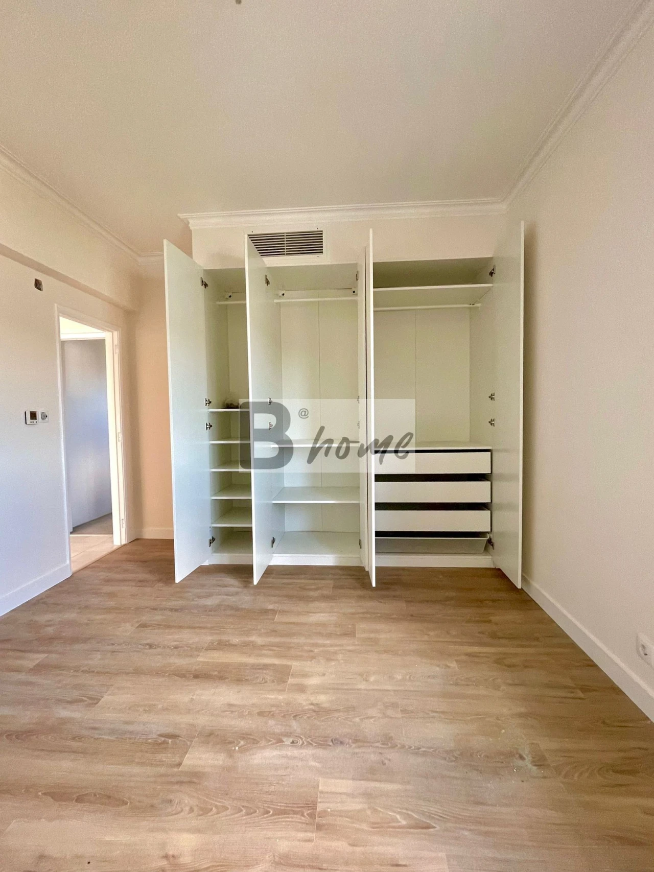 Moradia T4 para Venda em Corroios Foto 8