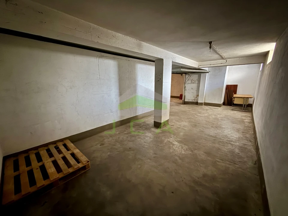 Garagem para Arrendamento em Leiria, Pousos, Barreira e Cortes Foto 6