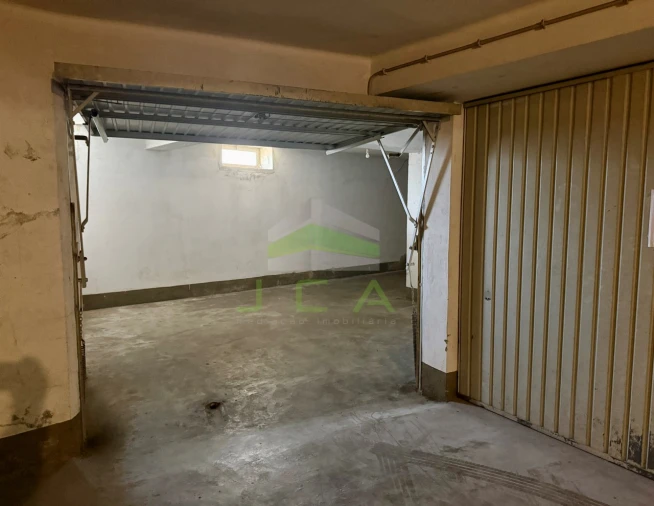 Garagem para Arrendamento em Leiria, Pousos, Barreira e Cortes Foto 4